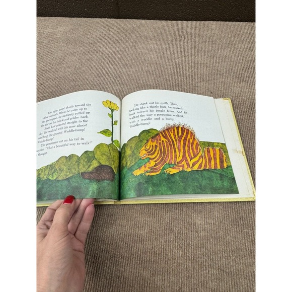 Vintage The Way the Tiger Walked by Doris J. Chaconas Illustrated Hardcover Book - Picture 8 of 8